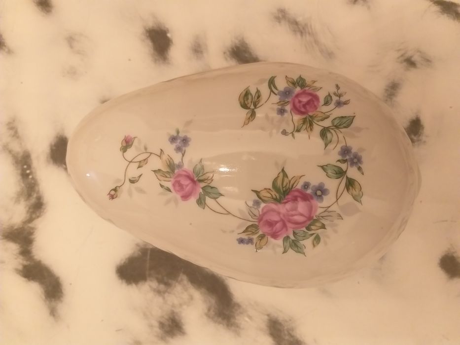 Stare duze puzderko z porcelany firmy Włocławek