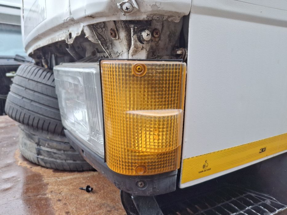 Pisca frente esquerdo MITSUBISHI Canter (FE5, FE6) VI