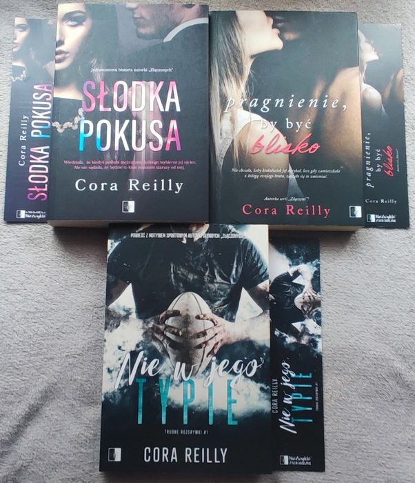 Słodka pokusa/Pragnienie, by być blisko/Nie w jego typie Cora Reilly