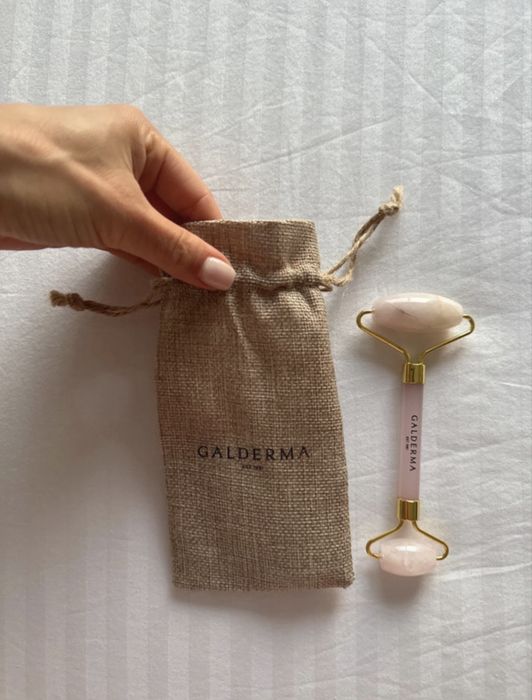 Massajador facial da Galderma