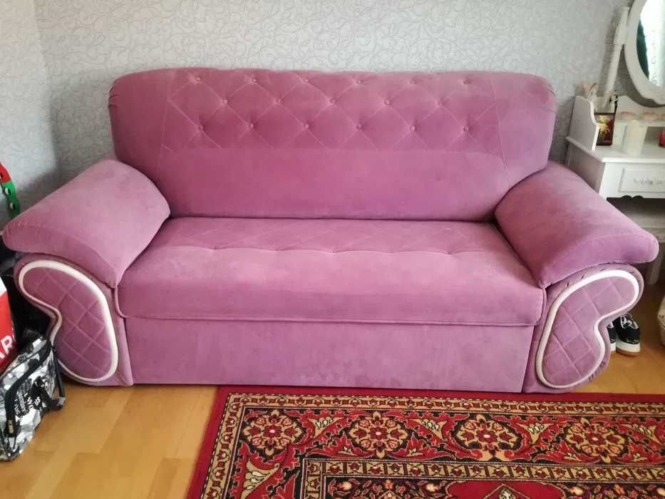 Диван розкладний.