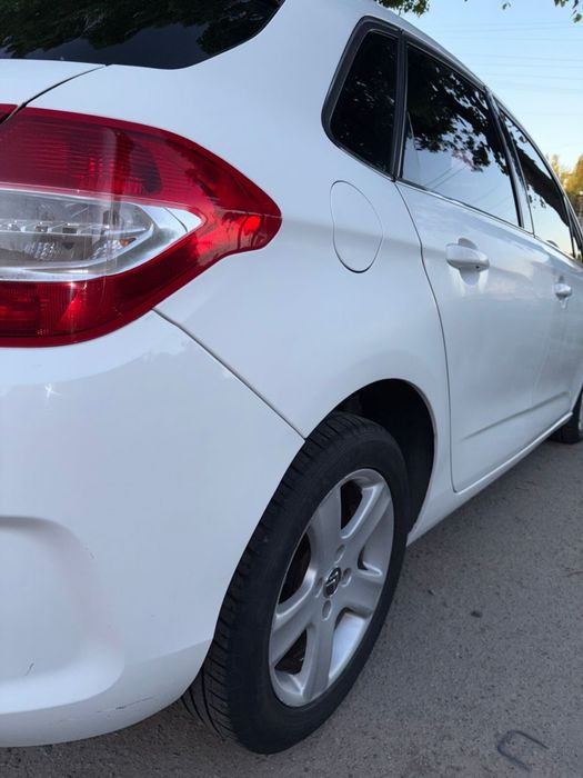 Citroen C4 2012 VIN VF7NC9HP0CY575077 фото оголошення 5 з 17