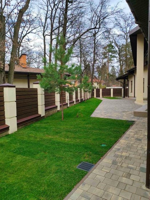 Продам будинок в санаторно-курортній зоні м. Києва (Пуща-Водиця )