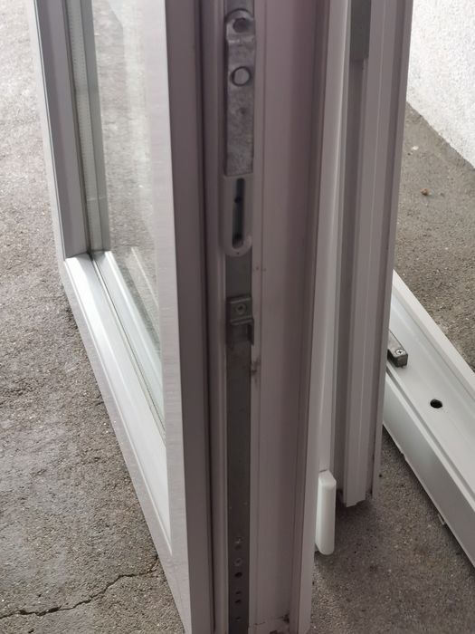 Janela PVC oscilobatente