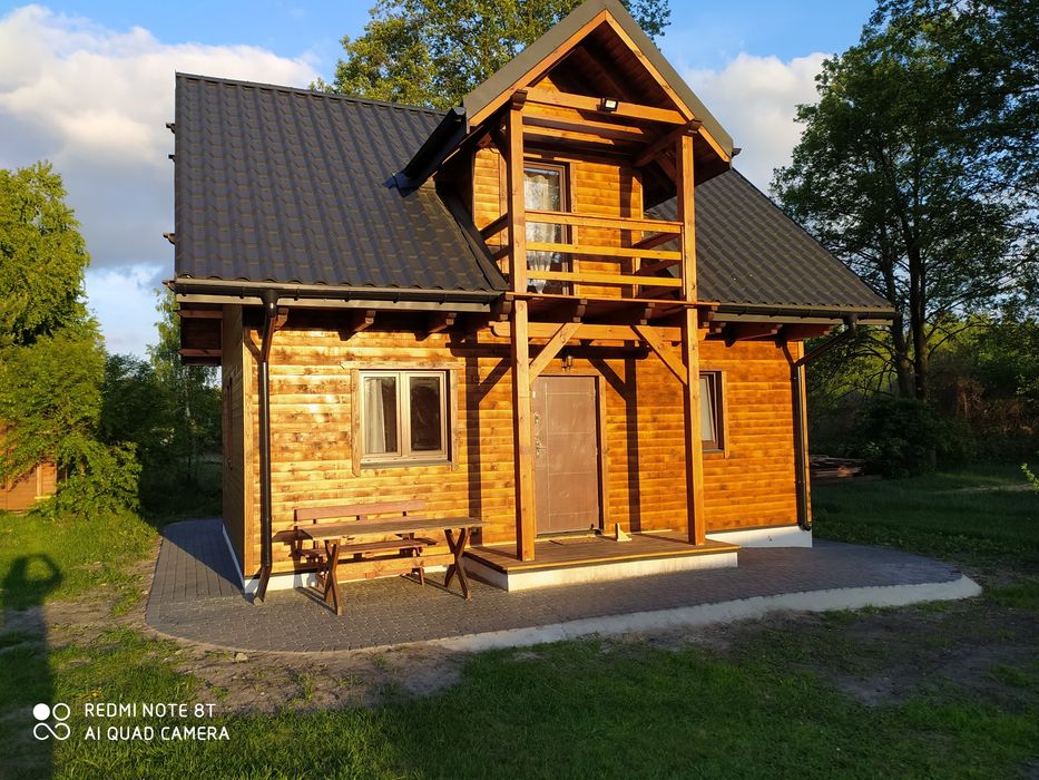 Dom drewniany całoroczny nad jeziorem