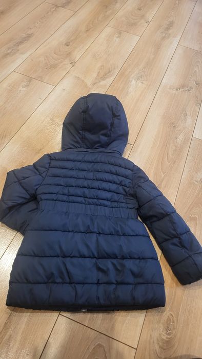 Kurtke dla dziewczynki zimową