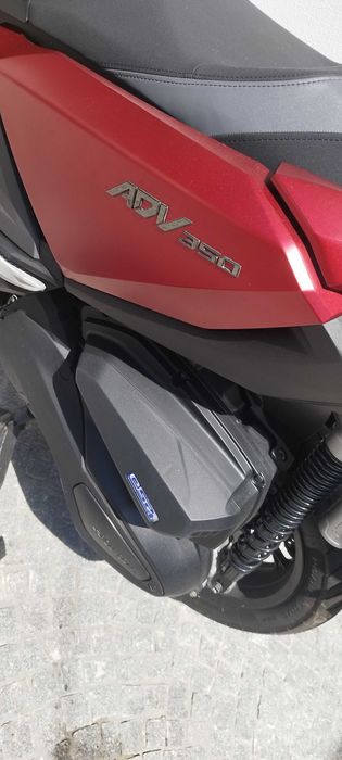 Mota ADV 350 como nova