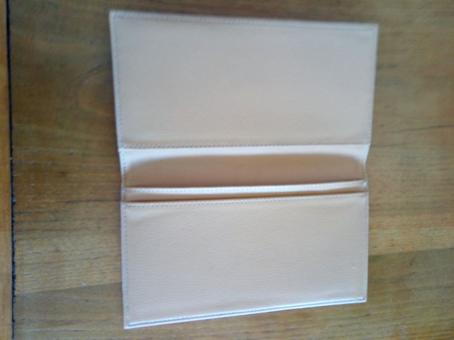 Conjunto de carteiras de imitação de couro e parcialmente com couro