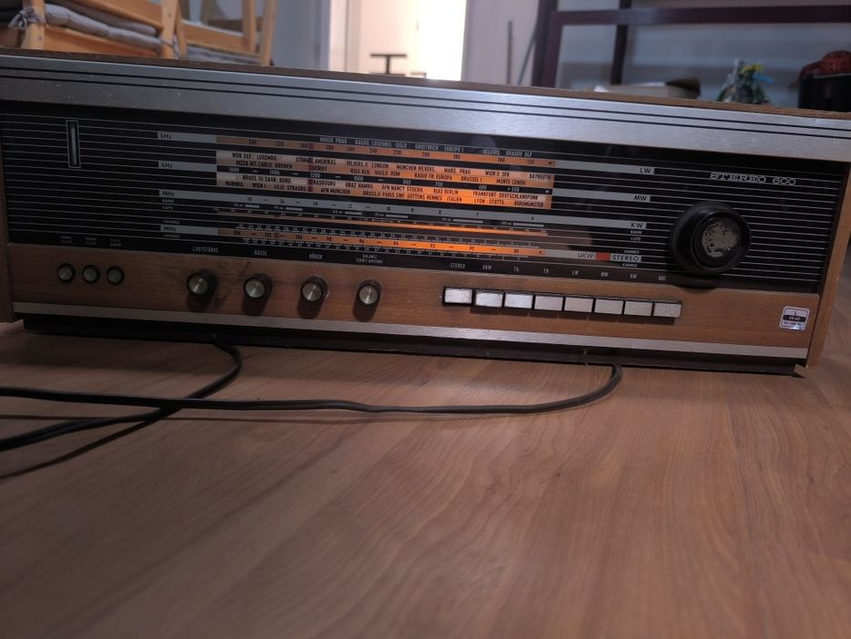 Radio antigo stereo