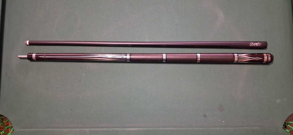 Kij do bilarda z włókna węglowego