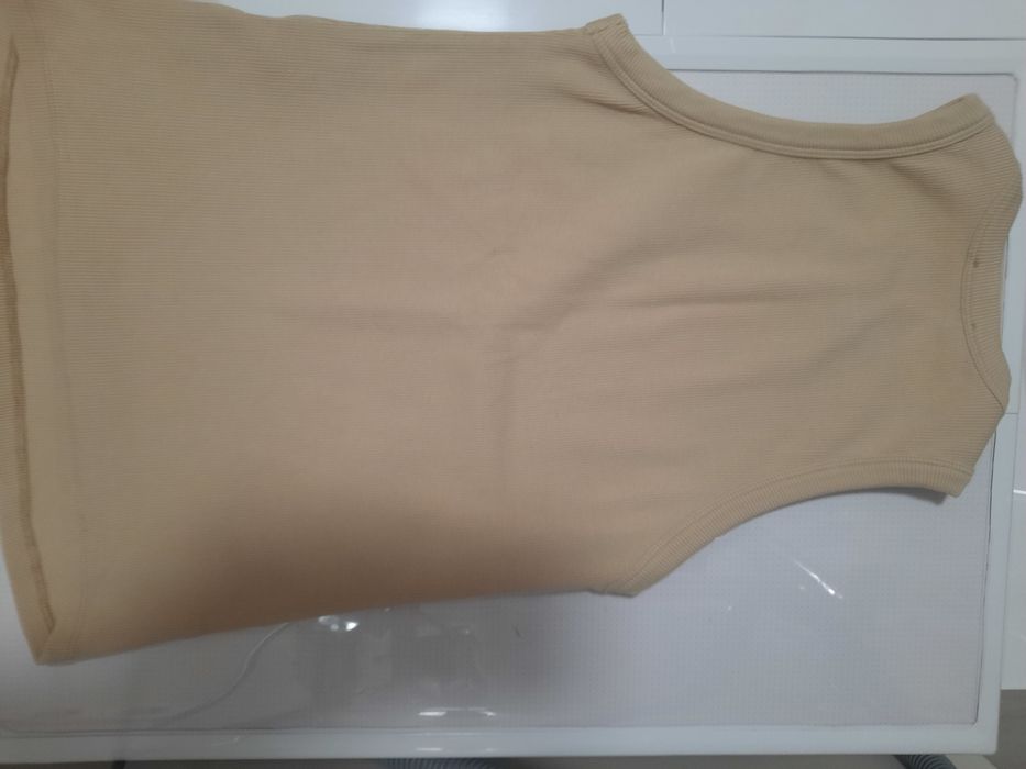 Продам жіночу майку Massimo Dutti
