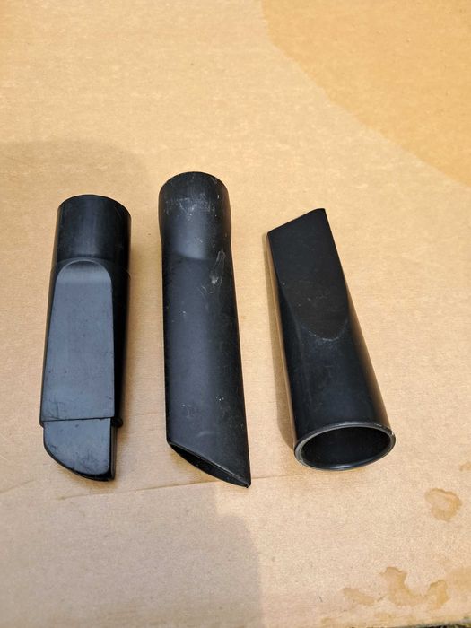 Ssawka mała szczelinowa