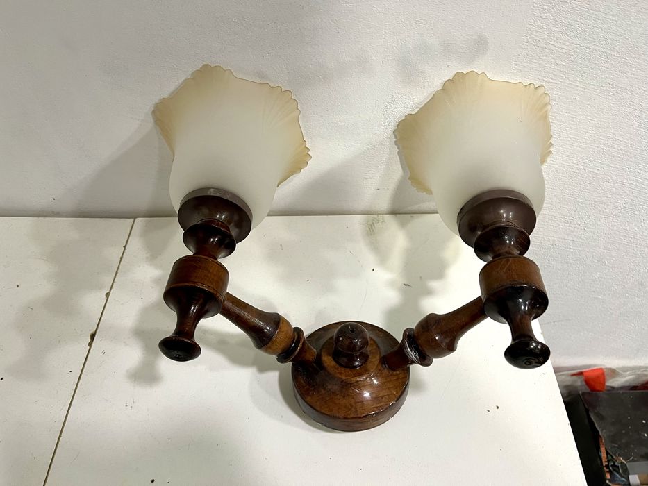 Kinkiet drewniany podwójny – styl klasyczny