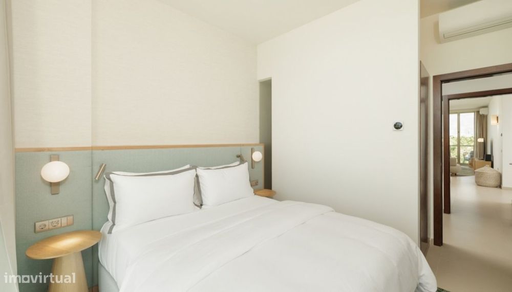 Apartamento T3 à venda com acesso direto à praia dos Salgados, Algar