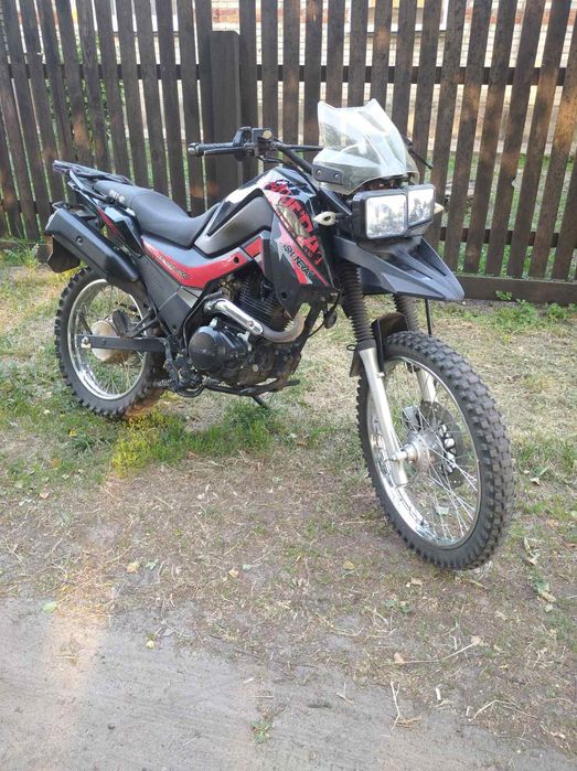 Продам шенерей х- тратил 200