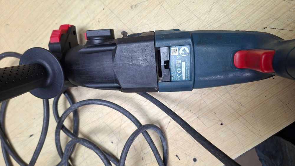 Bosch GBH240 - młotowiertarka-790W