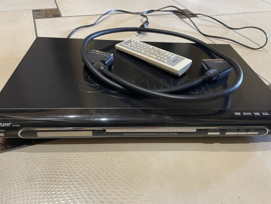 Dvd saturn (хорошее состояние + пульт)