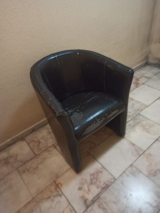 Poltrona em pele
