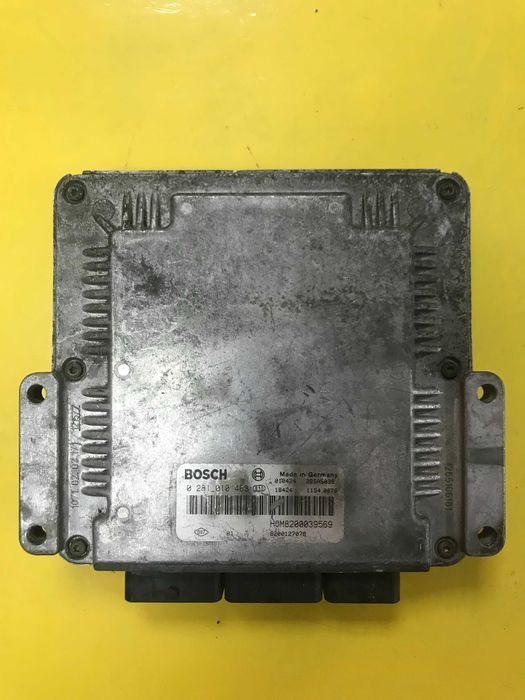 Блок управління двигуном Renault Scenic 0281010483 8200039569