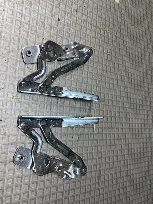 Петли капота Ford Ecosport