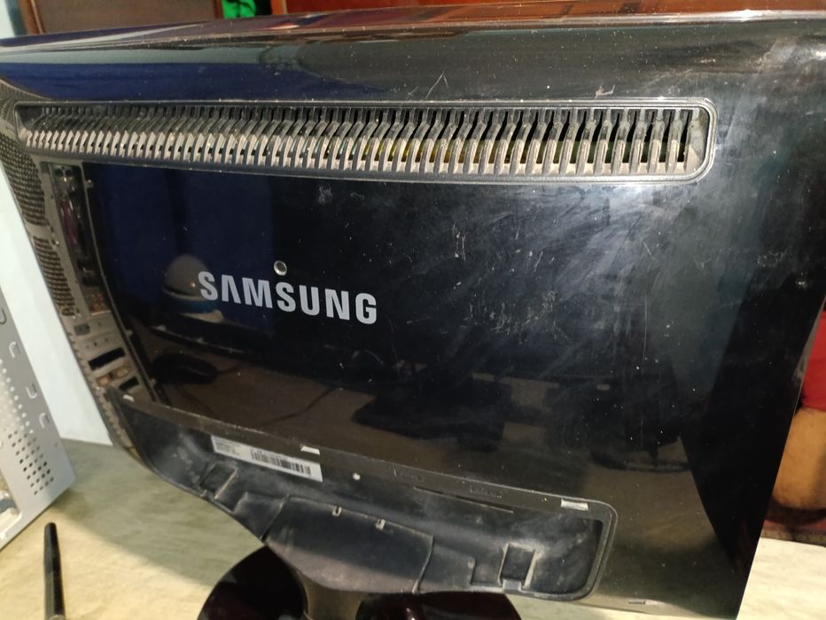 Монтитор SAMSUNG SyncMaster T1900, под ремонт или на зап. части