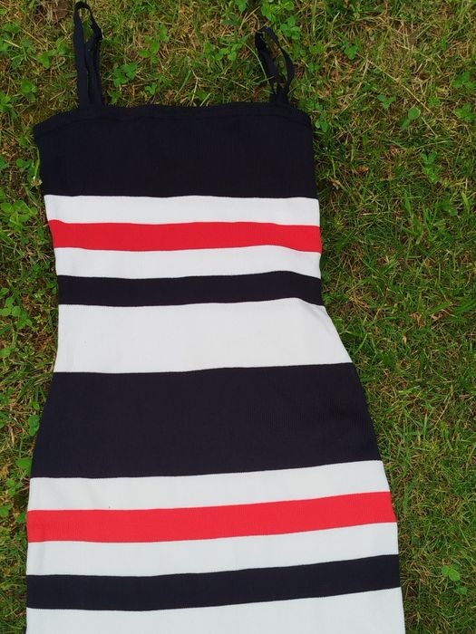 Nowa sukienka biała w czarne czerwone pasy ołówkowa  New Look S 36