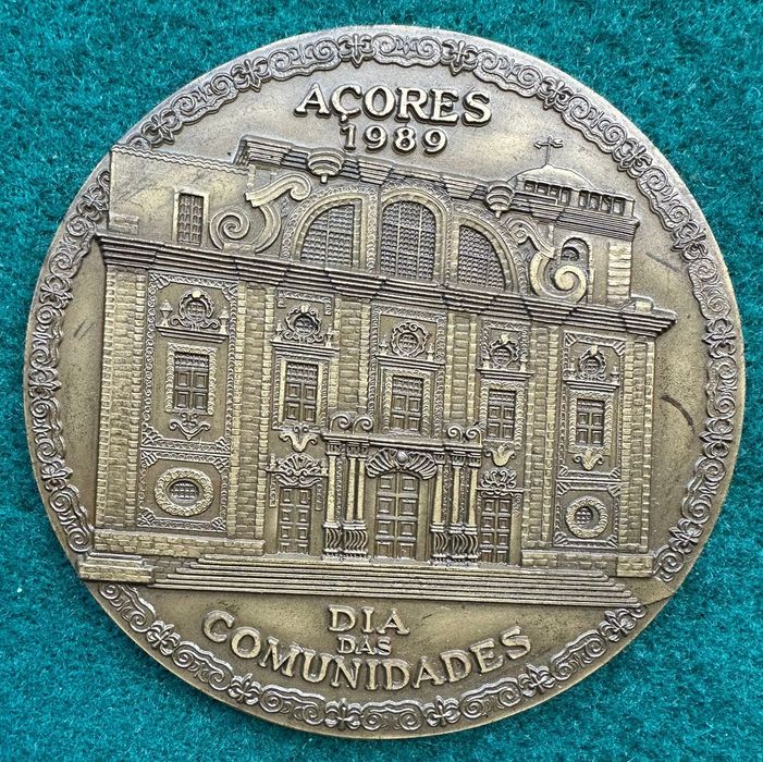 Medalha em bronze CAMÕES