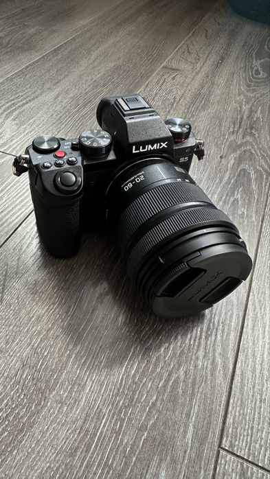Panasonic Lumix S5 + Lumix S 20-60mm + 50mm F1.8 / малий пробіг