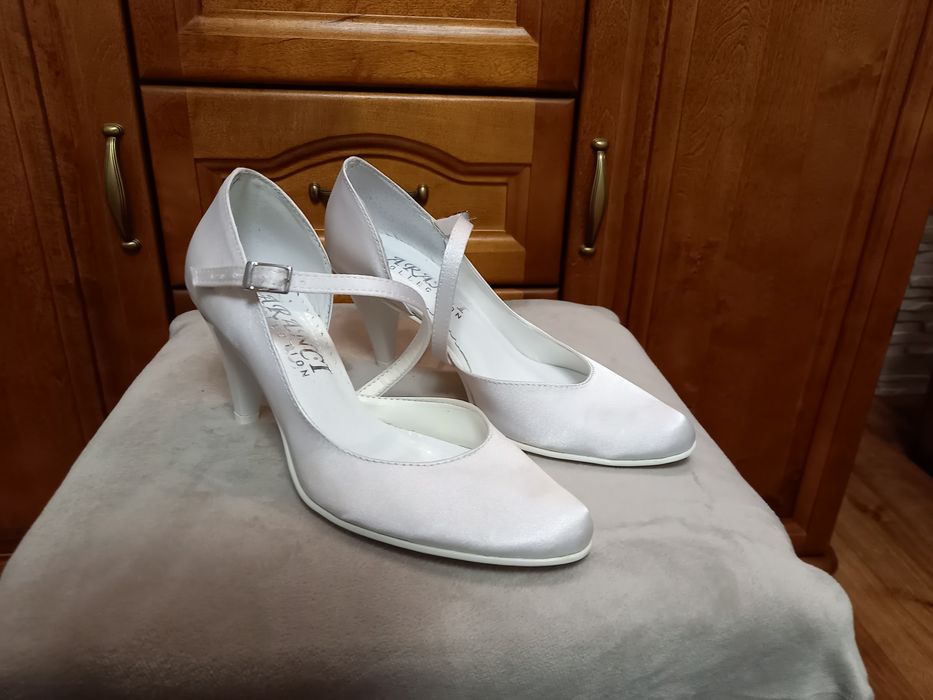 Buty ślubne białe, wizytowe, czółenka NOWE rozm. 35,37,40
