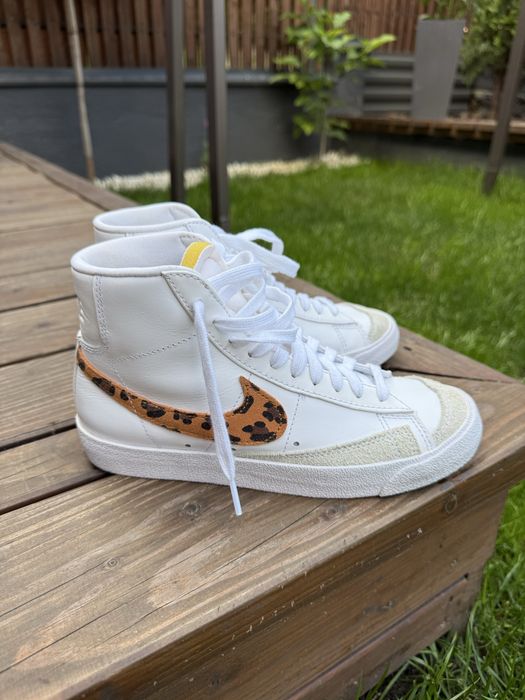 Кросівки Nike Blazer Mid ’77.