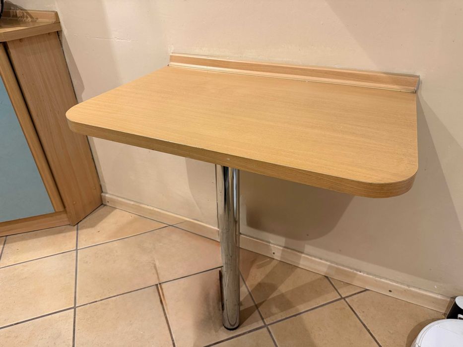 Stolik przyścienny kuchenny + krzesła x2