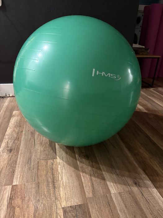 Duża piłka gimnastyczna