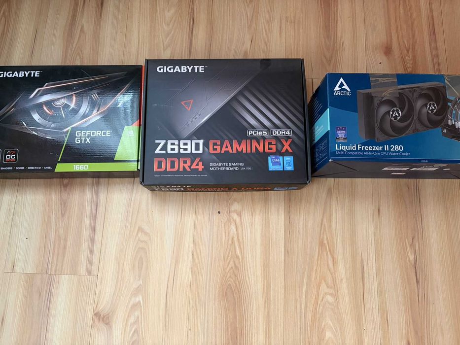 Komputer I5-13600KF, 32 GB RAM, 3 TB, 1000W