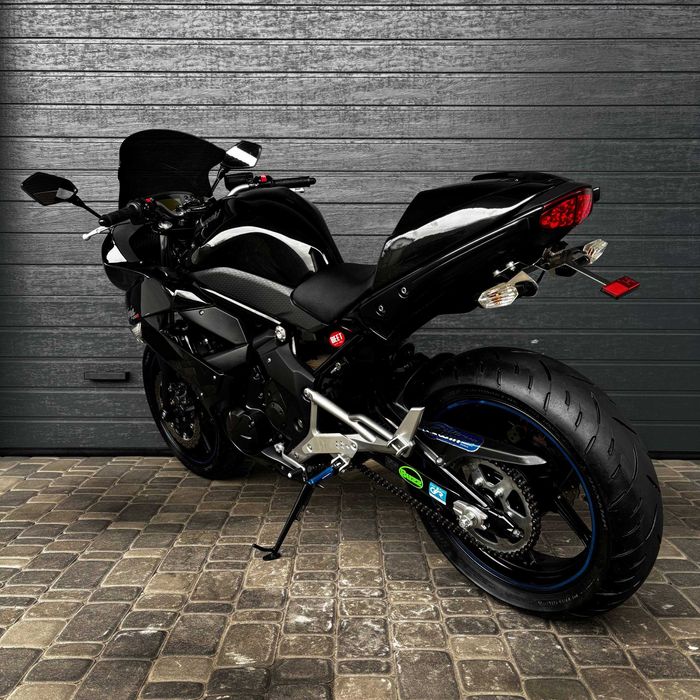 Продам мотоцикл Kawasaki Ninja 400R (0685)
