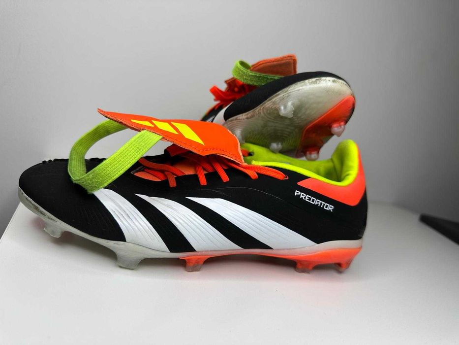 Chuteira Predator Solar Energy Pack Pro - TAM 36 e 2/3
