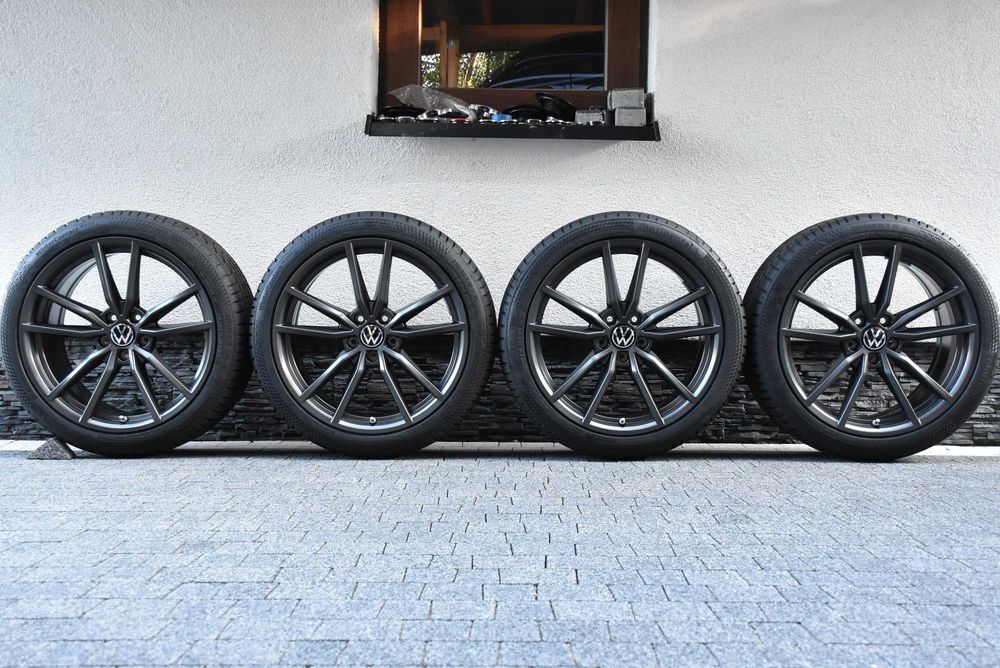 Nowe koła zimowe OEM VOLKSWAGEN Passat Pretoria 19" Continental