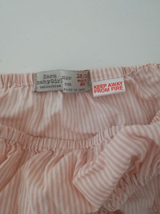 ZARA r.86 jeansowa spódniczka z ozdobnymi majteczkami.