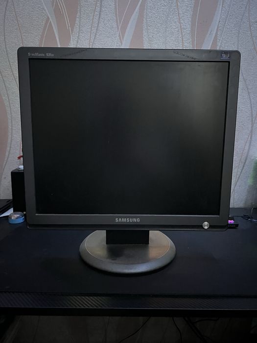 монитор Samsung SyncMaster 931BF 50/60Hz