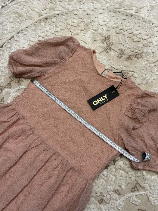 Плаття святкове