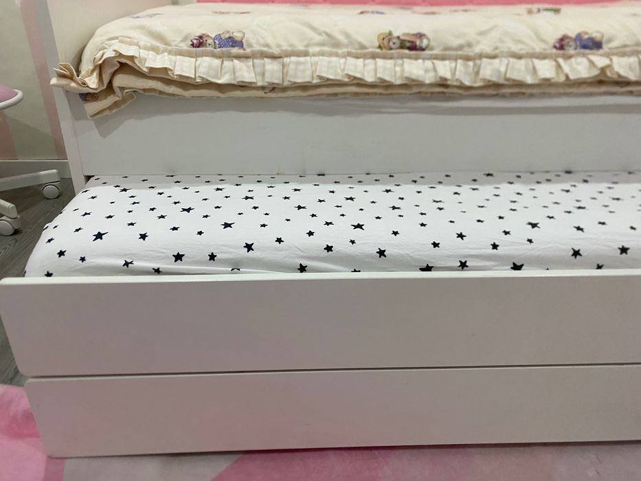 Cama ikea com colchões