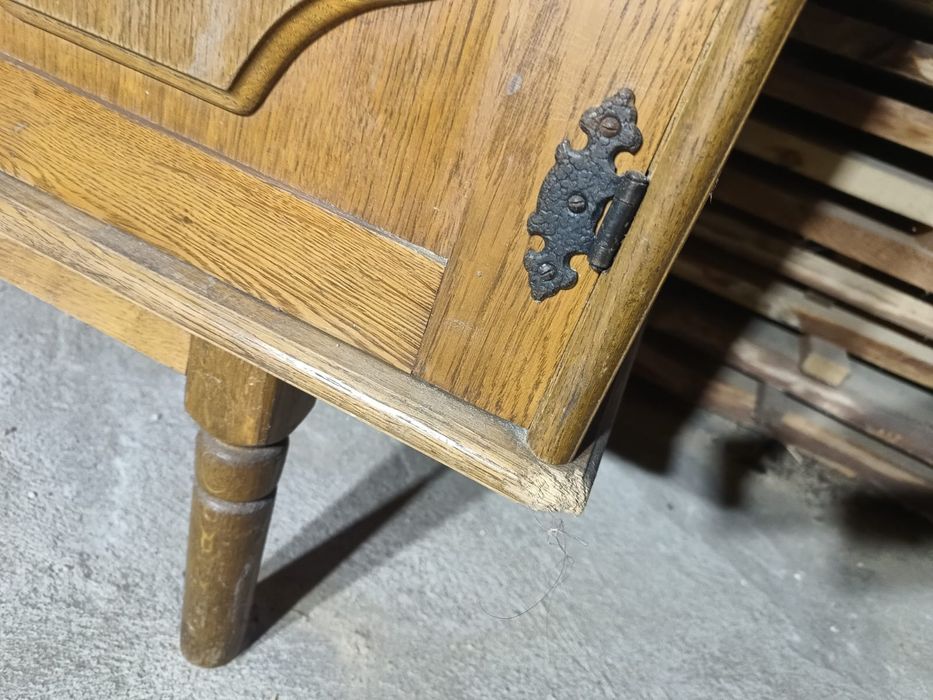 sprzedam kredens drewniany