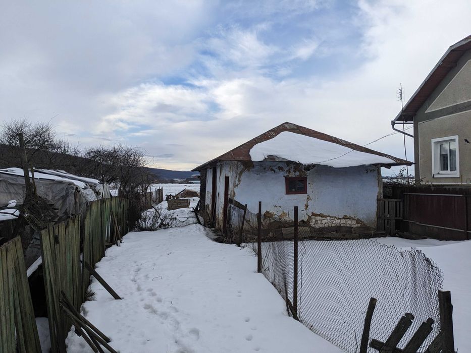 Продається відпочинковий будинок біля р. Дністер у с. Стриганці (2)