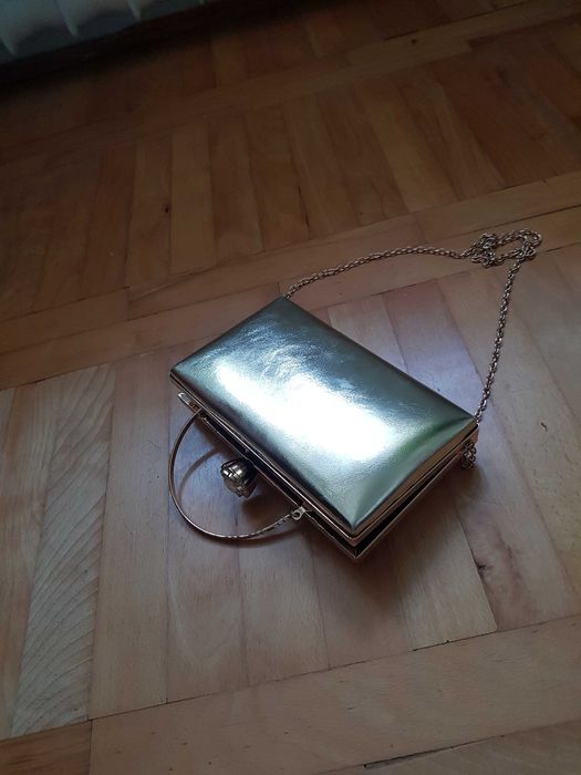 Sprzedam torebkę złotą wizytową