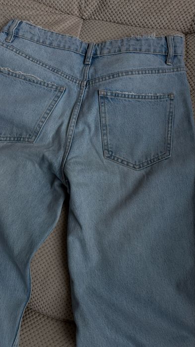 Продам джинсы  ZARA