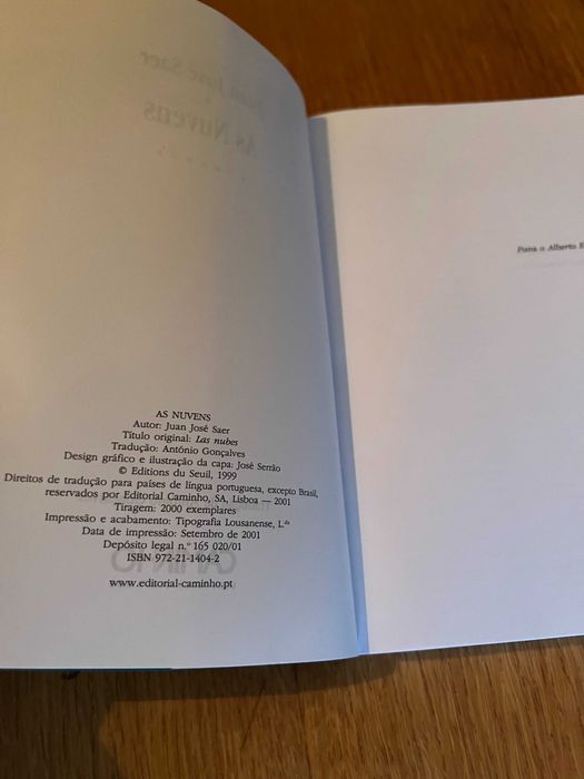 AS NUVENS    Juan José Saer