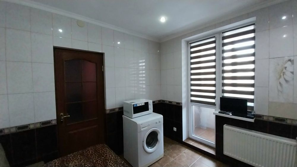 Сдаю 2 комнатную квартиру в новострое! Район Французского бульвара.