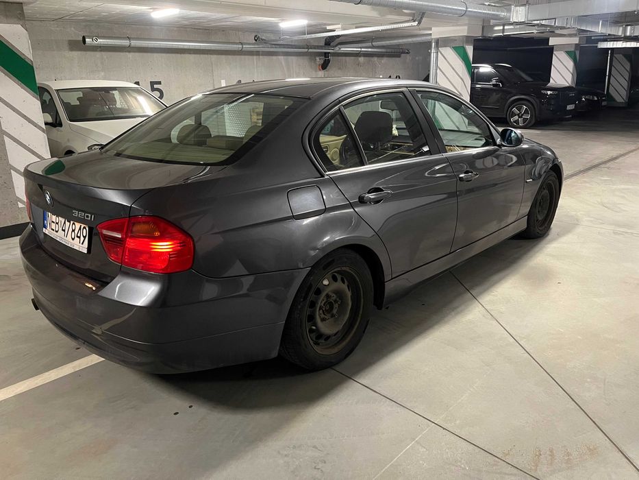 BMW 320i e90 2005 SEDAN