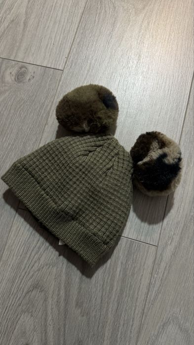 Зимова  дитяча шапка 40/42/44 ,боді, носочки