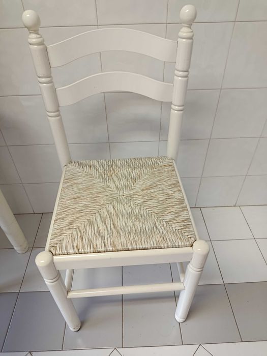Mesa madeira extensível (Opção + 4 cadeiras conjunto)