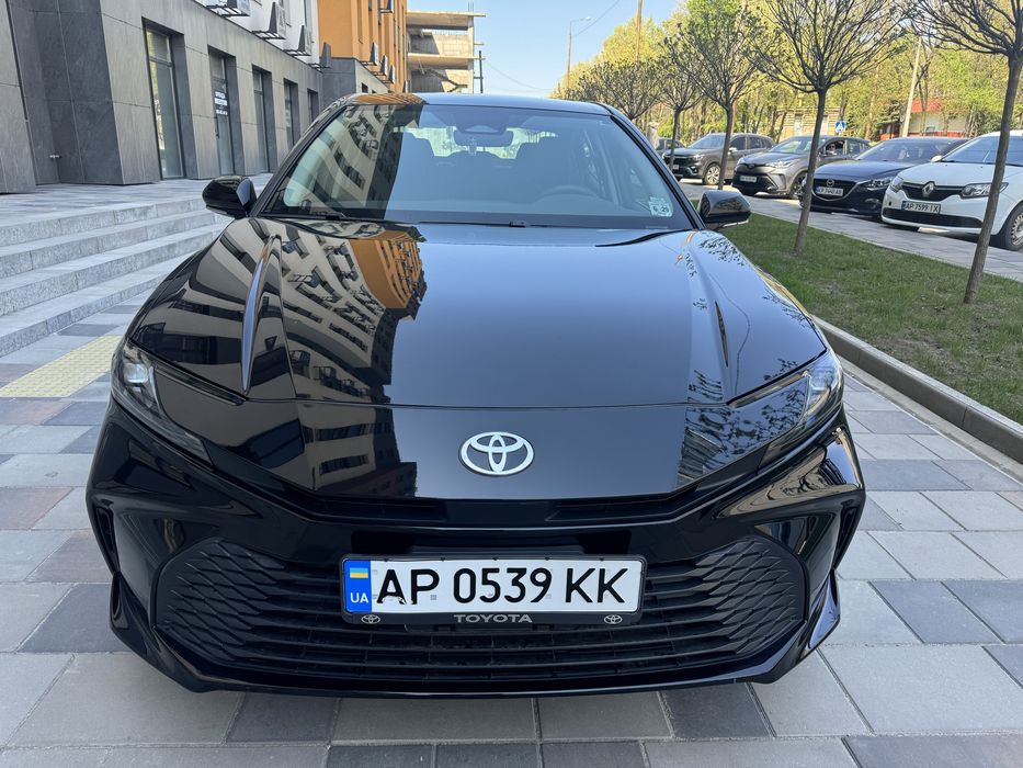 Toyota Camry 2025 2.5 Hibrid AWD New!